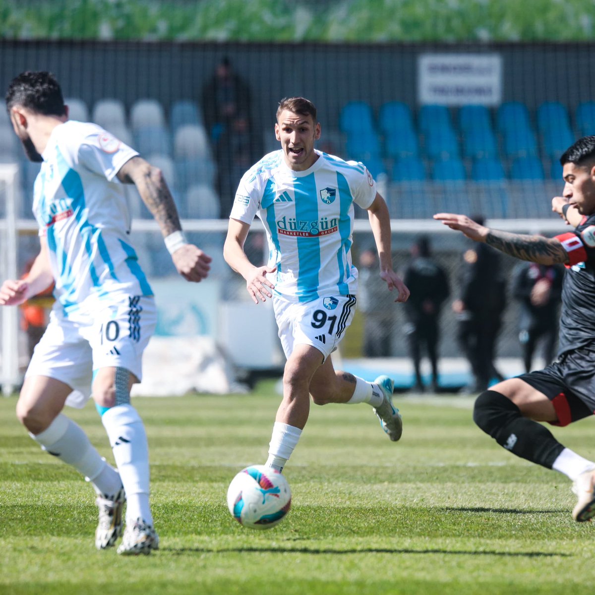 nhan-dinh-soi-keo-erzurumspor-vs-pendikspor-luc-17h30-ngay-6-3-2025