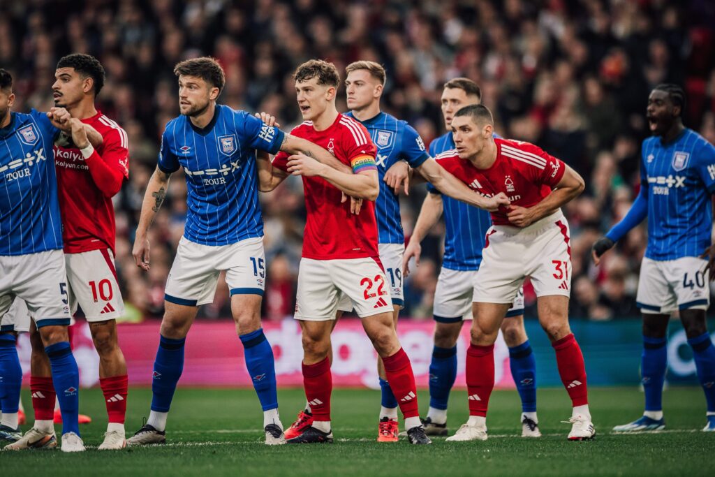 nhan-dinh-soi-keo-nottingham-forest-vs-ipswich-town-luc-02h30-ngay-4-3-2025-1