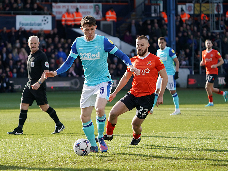 nhan-dinh-soi-keo-derby-county-vs-luton-town-luc-18h30-ngay-18-4-2025-1