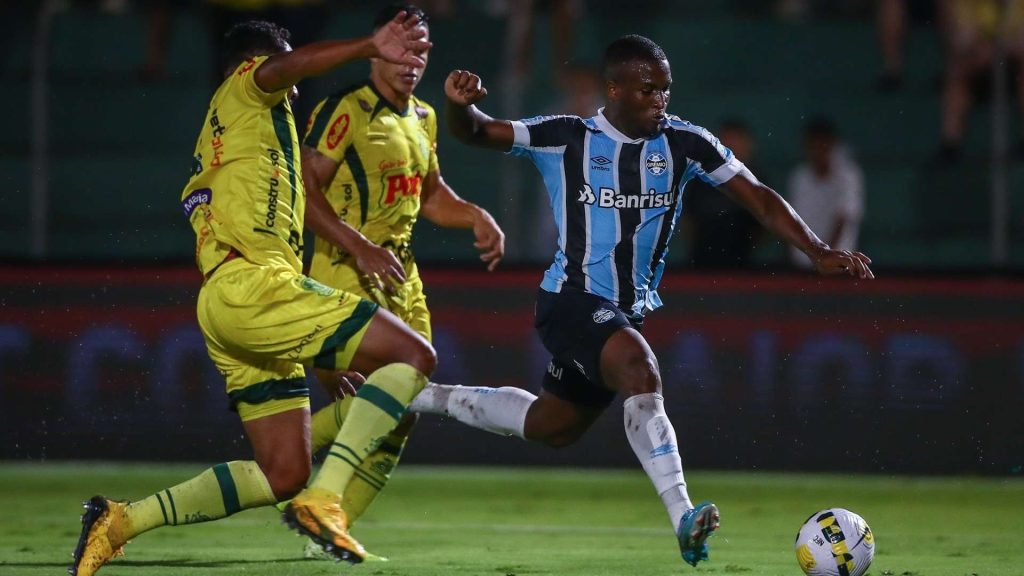 Nhận định soi kèo Mirassol vs Gremio lúc 05h00 ngày 17/4/2025 nhan-dinh-soi-keo-mirassol-vs-gremio-luc-05h00-ngay-17-4-2025-1