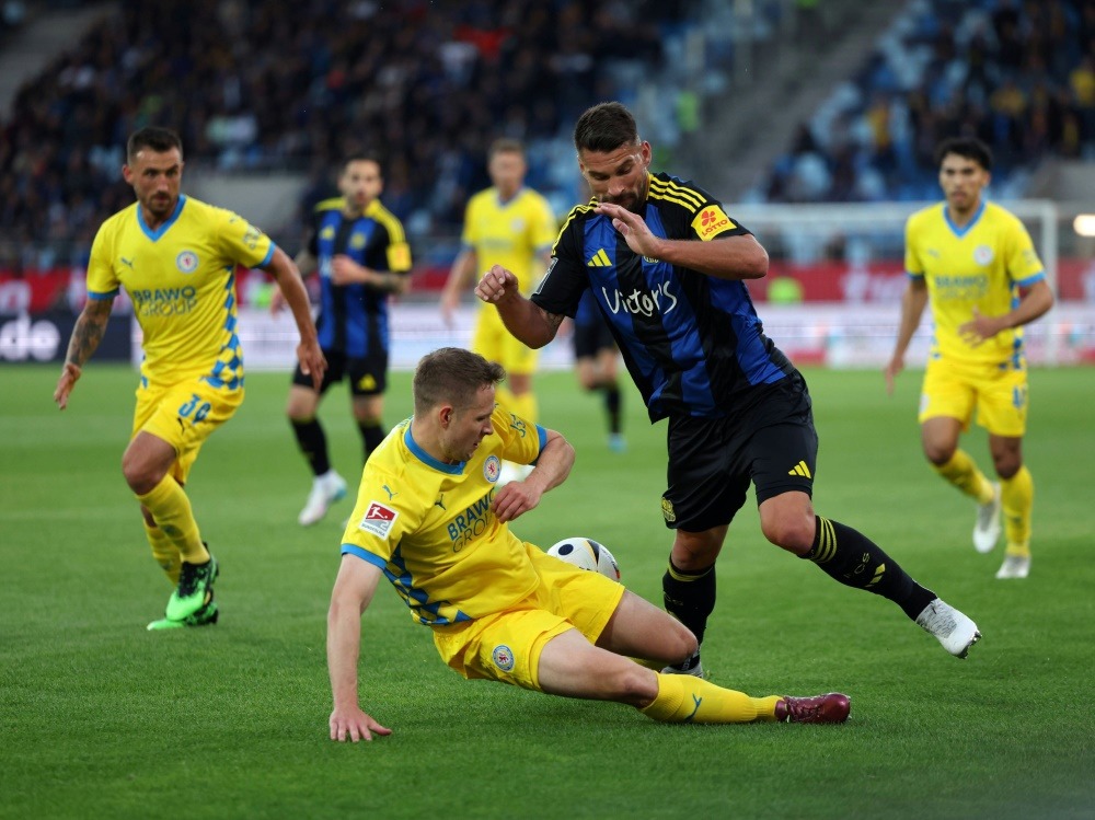 Nhận định soi kèo Eintracht Braunschweig vs Saarbrucken lúc 01h30 ngày 28/5/2025 nhan-dinh-soi-keo-braunschweig-vs-saarbrucken-luc-01h30-ngay-28-5-2025-1