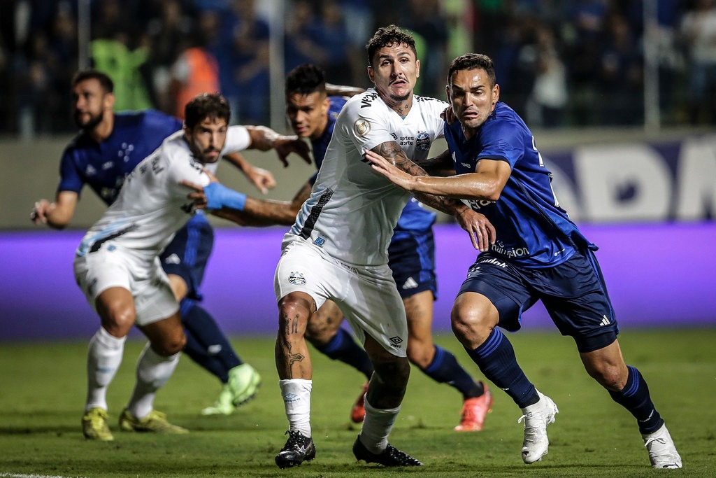 Nhận định soi kèo Cruzeiro vs Gremio lúc 06h30 ngày 14/7/2025 nhan-dinh-soi-keo-cruzeiro-vs-gremio-luc-06h30-ngay-14-7-2025-1
