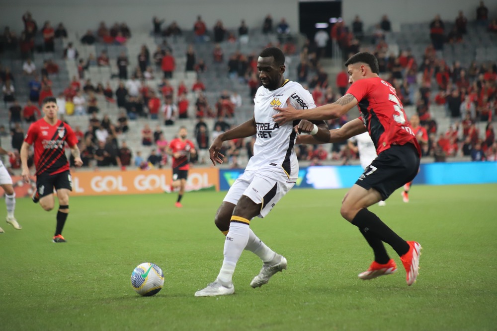 Nhận định soi kèo Criciuma vs Athletico Paranaense lúc 05h00 ngày 12/8/2025 nhan-dinh-soi-keo-criciuma-vs-athletico-paranaense-luc-05h00-ngay-12-8-2025-1