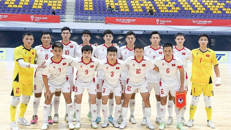 Tiếc cho tuyển futsal Việt Nam khi niềm vui 