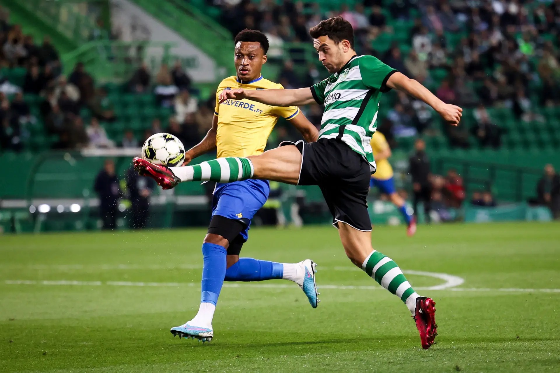 Nhận định soi kèo Sporting Lisbon vs Estoril lúc 03h45 ngày 28/2/2026
