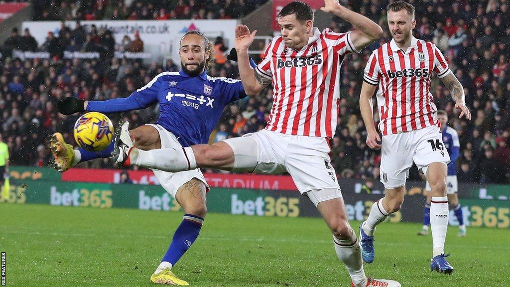 Nhận định soi kèo Stoke vs Oxford lúc 3h00 ngày 26/2/2026